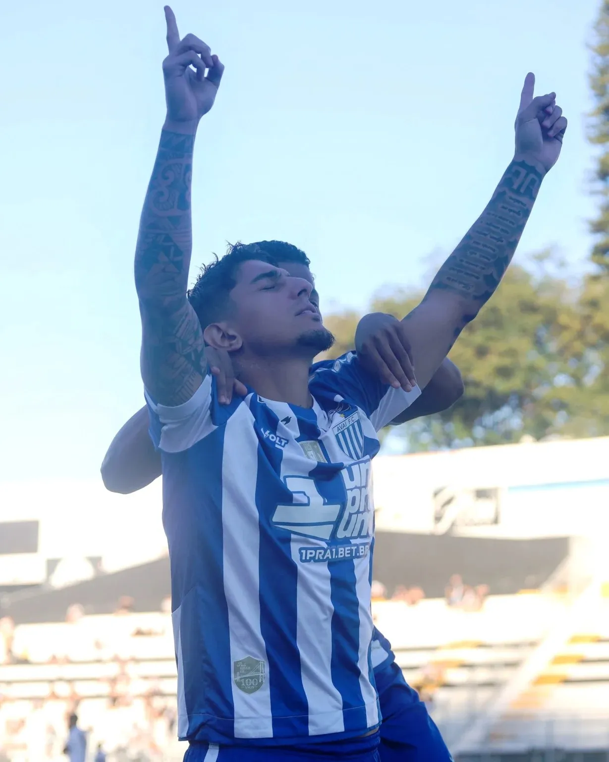 Jean Lucas marca gol acidental e lidera artilharia do Avaí